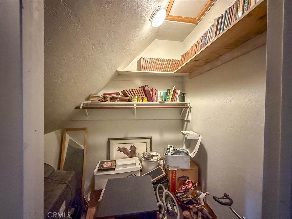 42306 Snowline Court Property Photo 15