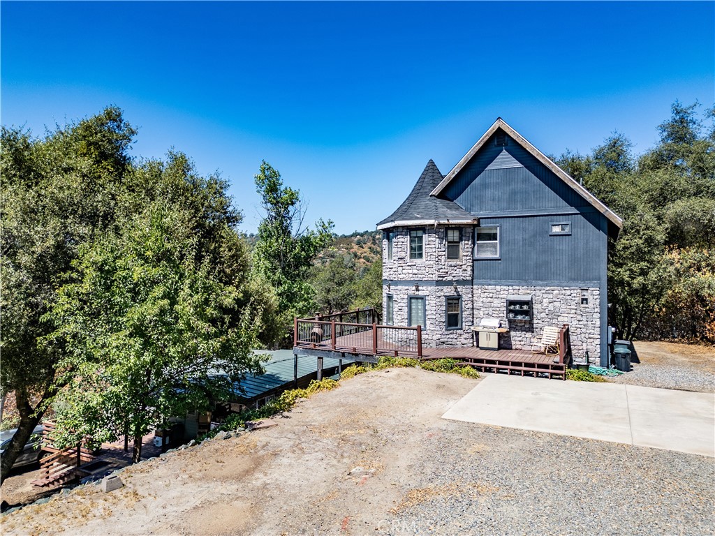 42306 Snowline Court Property Photo 24