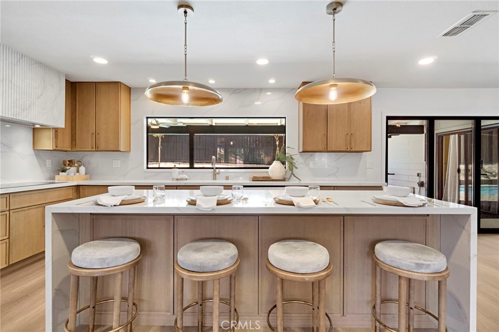 7442 N Tahan Property Photo 15