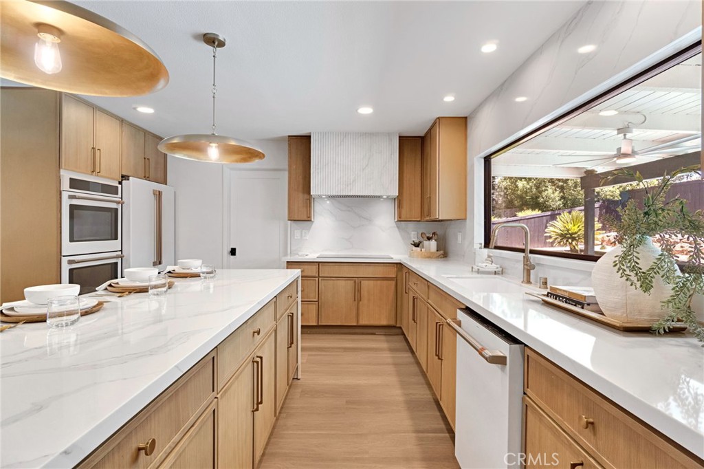 7442 N Tahan Property Photo 18