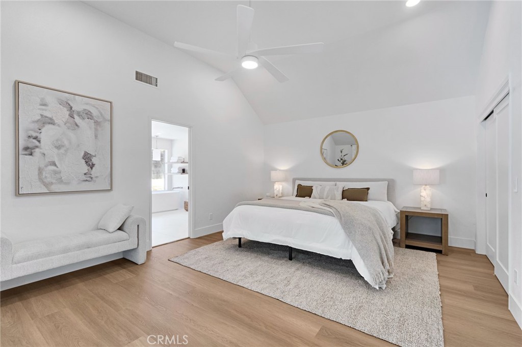 7442 N Tahan Property Photo 24