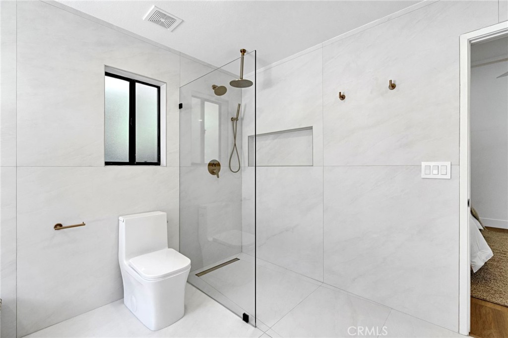 7442 N Tahan Property Photo 28