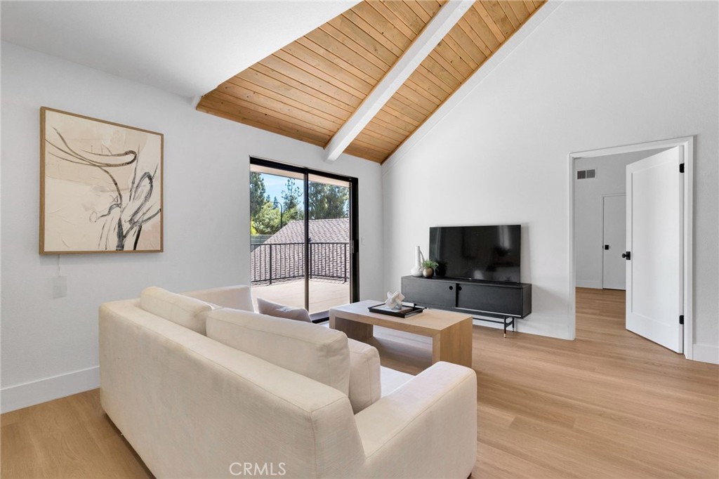 7442 N Tahan Property Photo 37