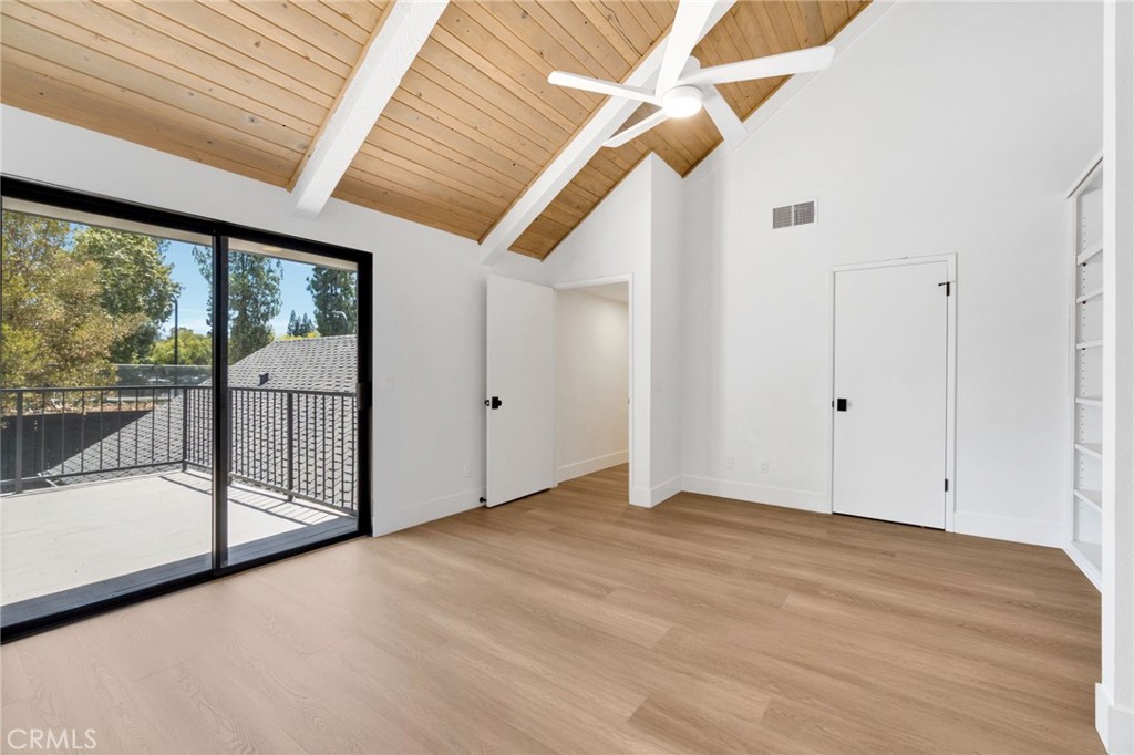 7442 N Tahan Property Photo 43