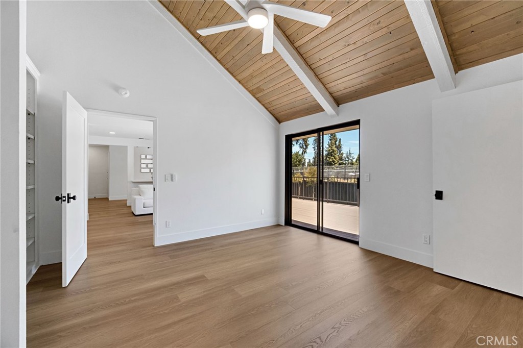 7442 N Tahan Property Photo 45