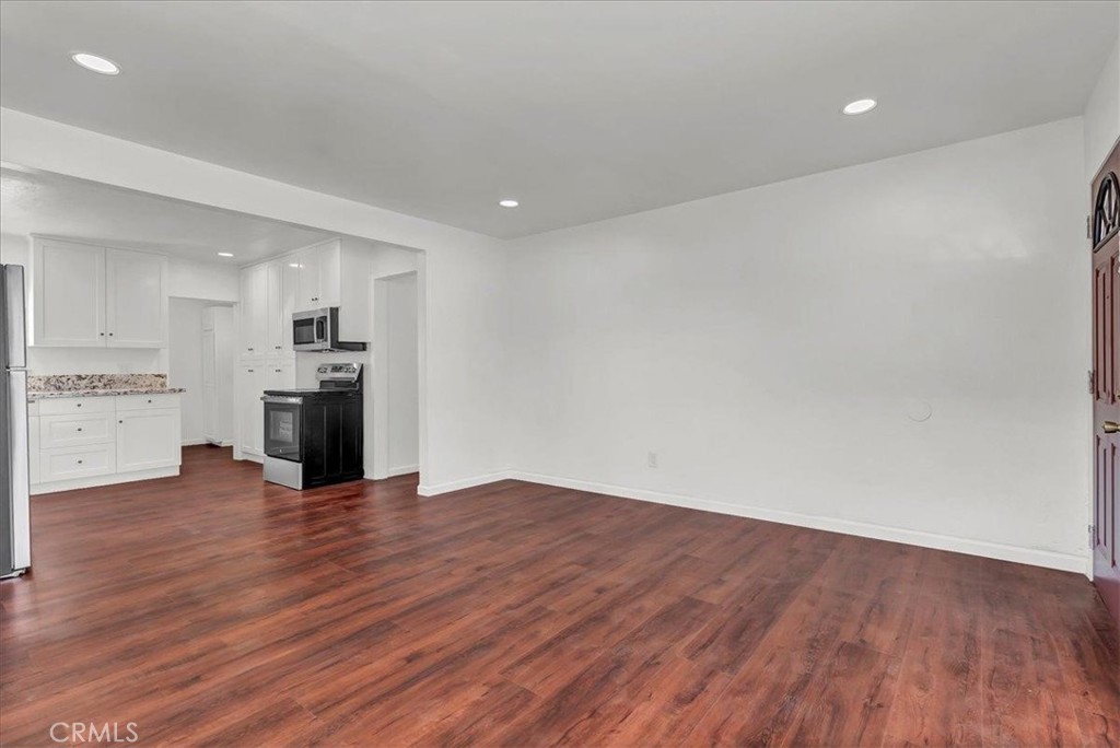 1015 Hall Avenue Property Photo 4