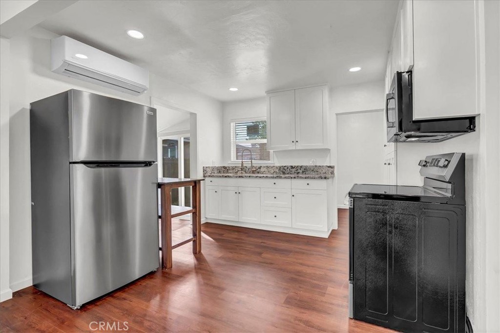 1015 Hall Avenue Property Photo 7