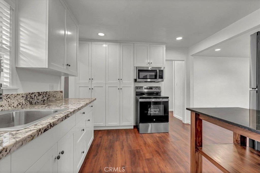 1015 Hall Avenue Property Photo 11