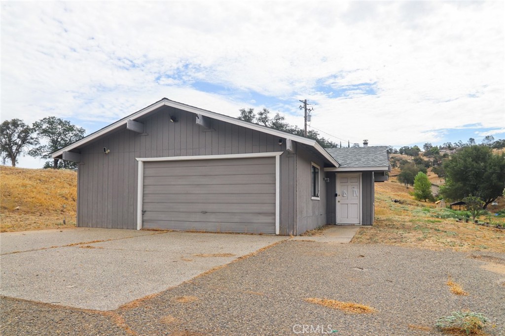 39503 S Lilley Property Photo 2
