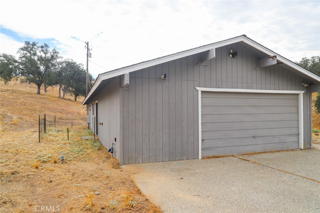 39503 S Lilley Property Photo 3