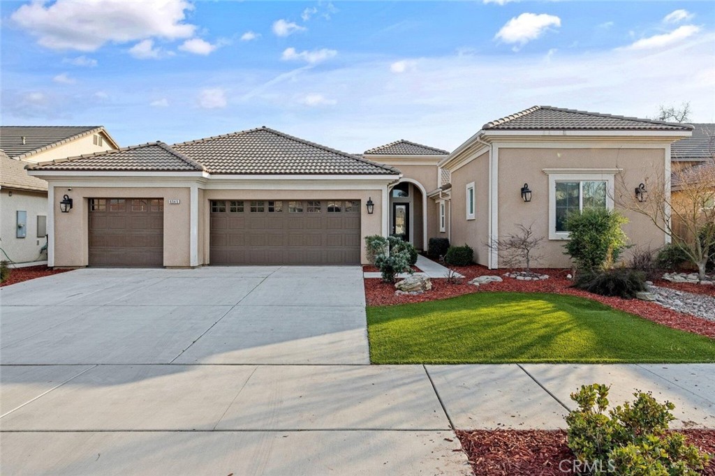6545 W Wren Property Photo