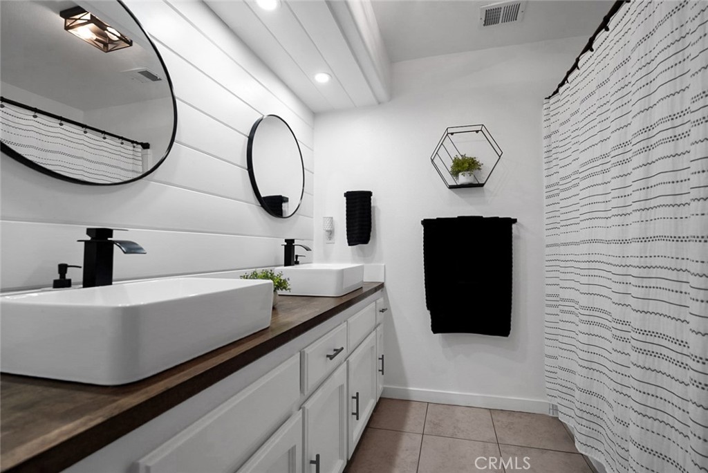 5090 Congressional Property Photo 19