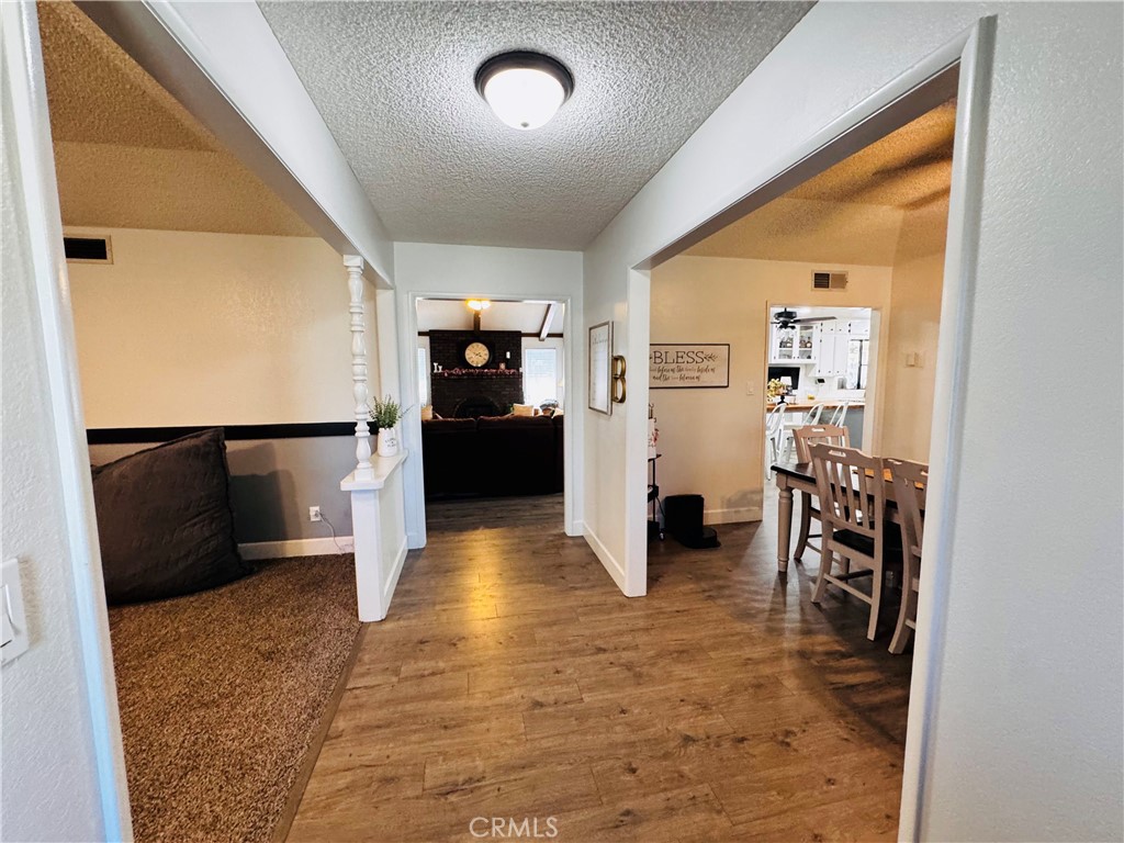 2560 Chestnut Property Photo 9