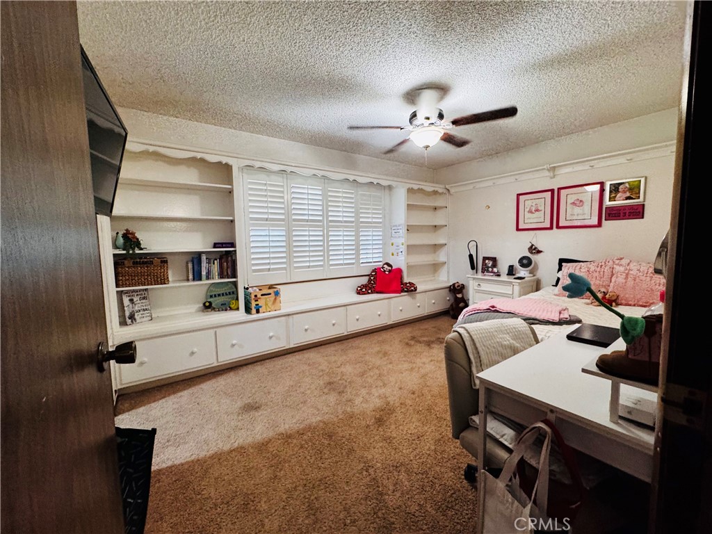 2560 Chestnut Property Photo 42