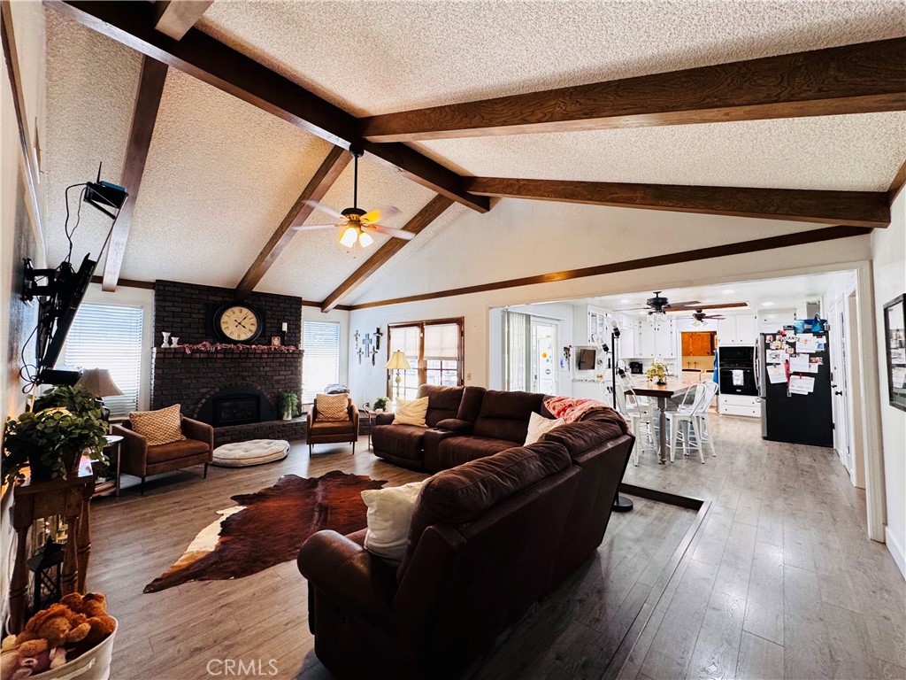 2560 Chestnut Property Photo 47