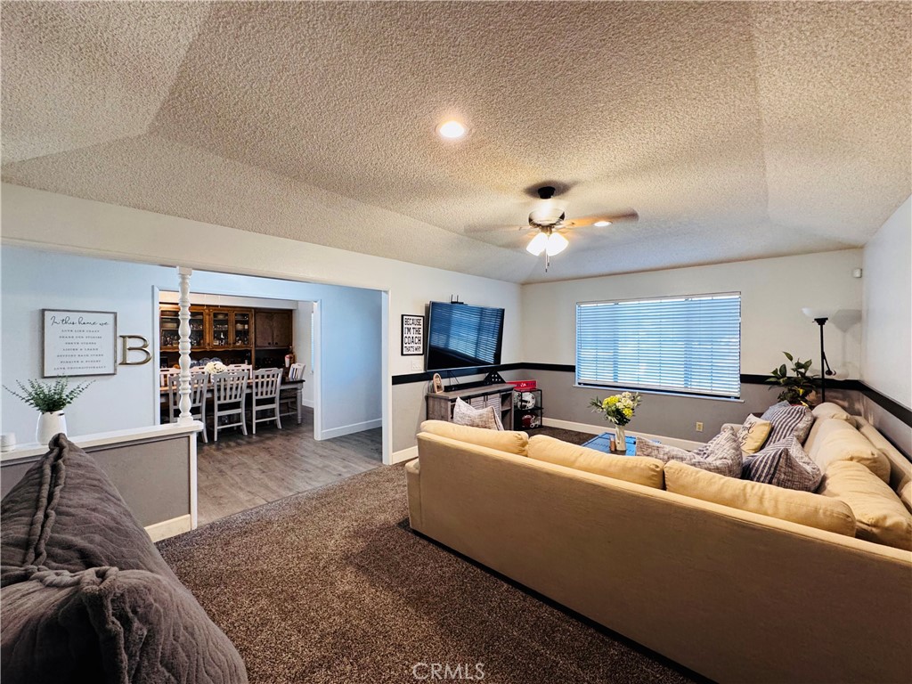2560 Chestnut Property Photo 52