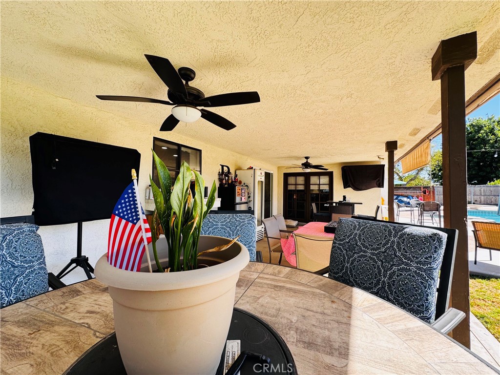 2560 Chestnut Property Photo 59