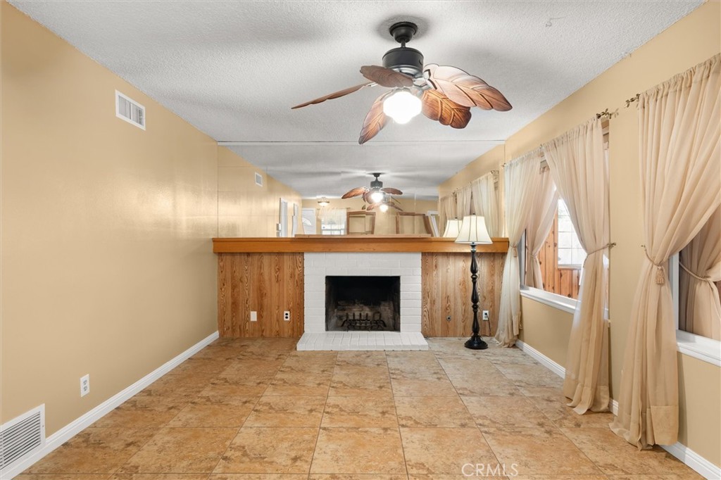 1917 W Flora St Property Photo 7