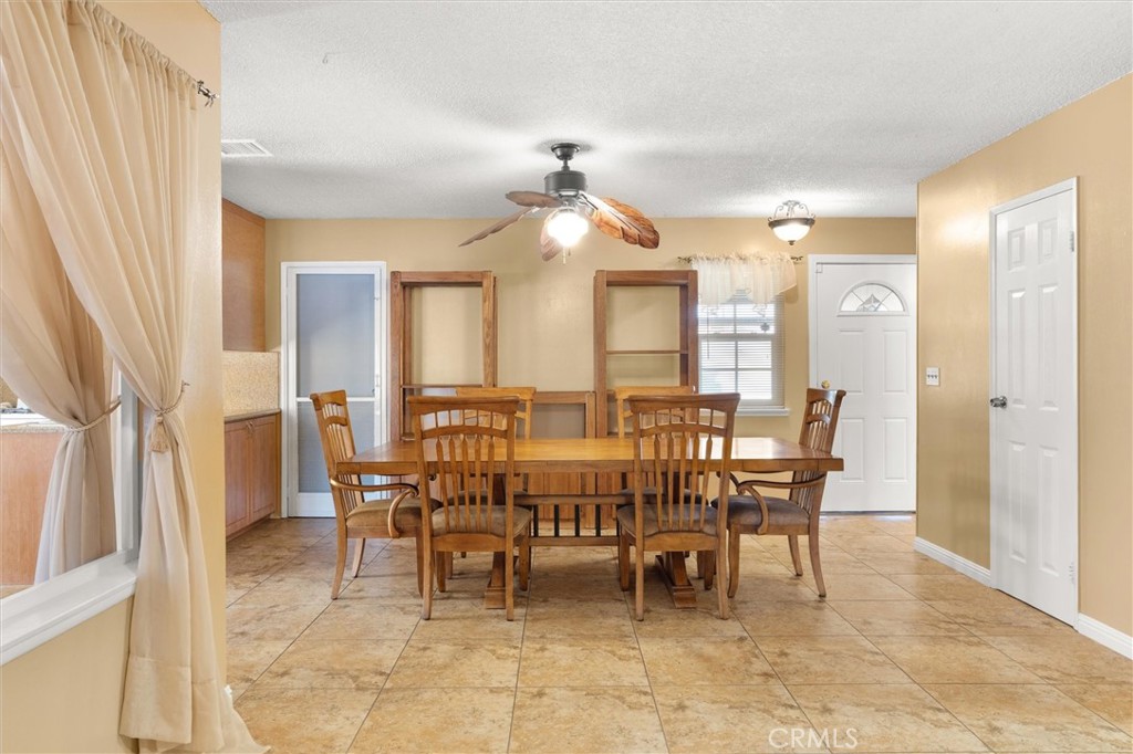 1917 W Flora St Property Photo 10