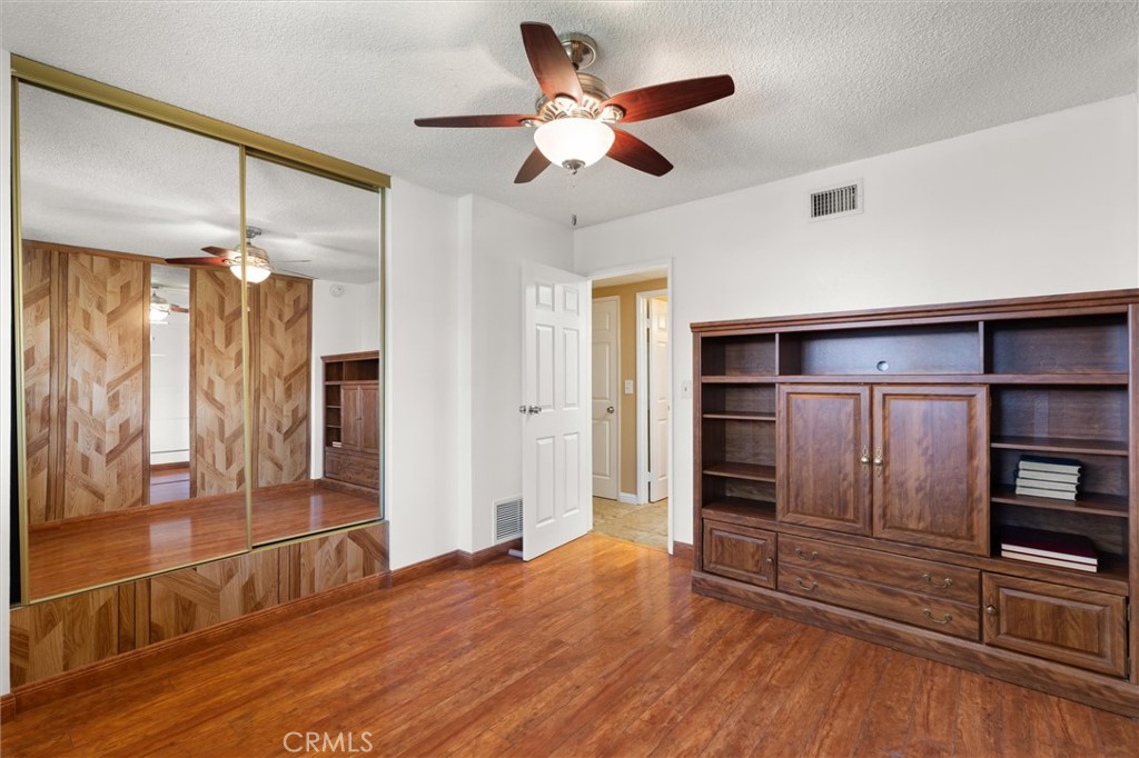 1917 W Flora St Property Photo 24