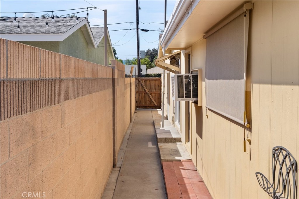 1917 W Flora St Property Photo 29