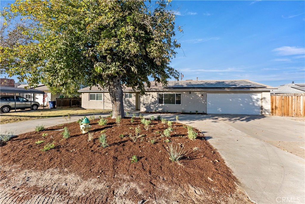 3042 W Mendes Property Photo 2