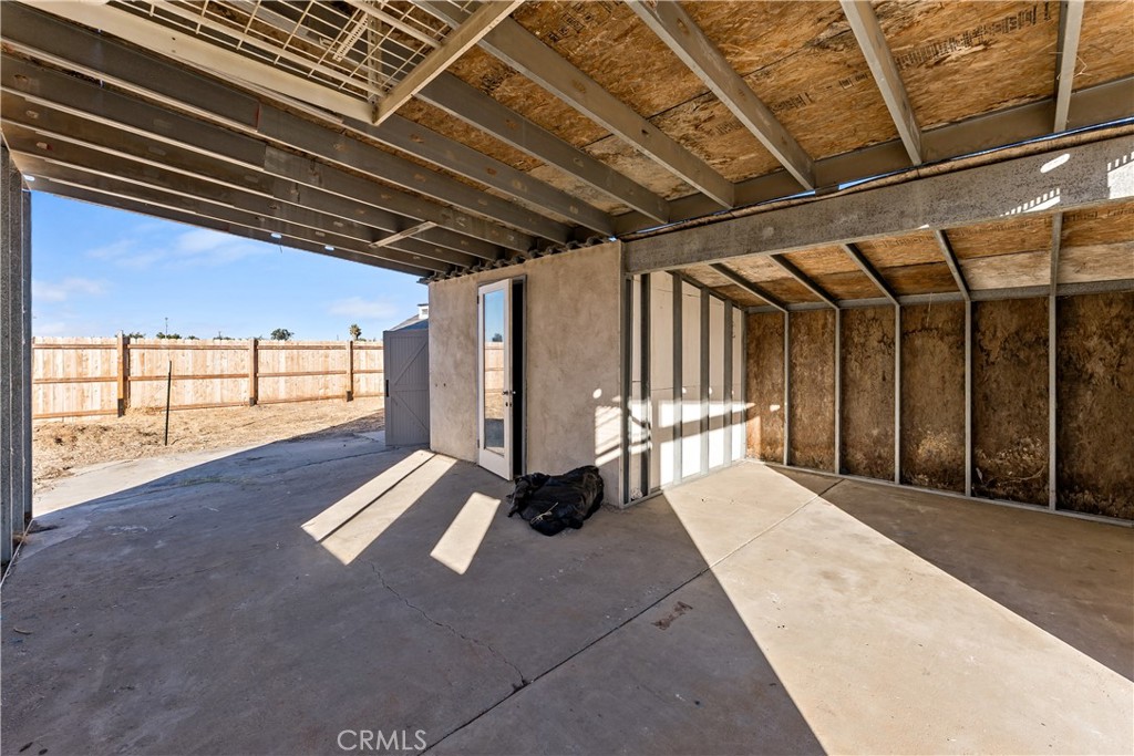 3042 W Mendes Property Photo 22