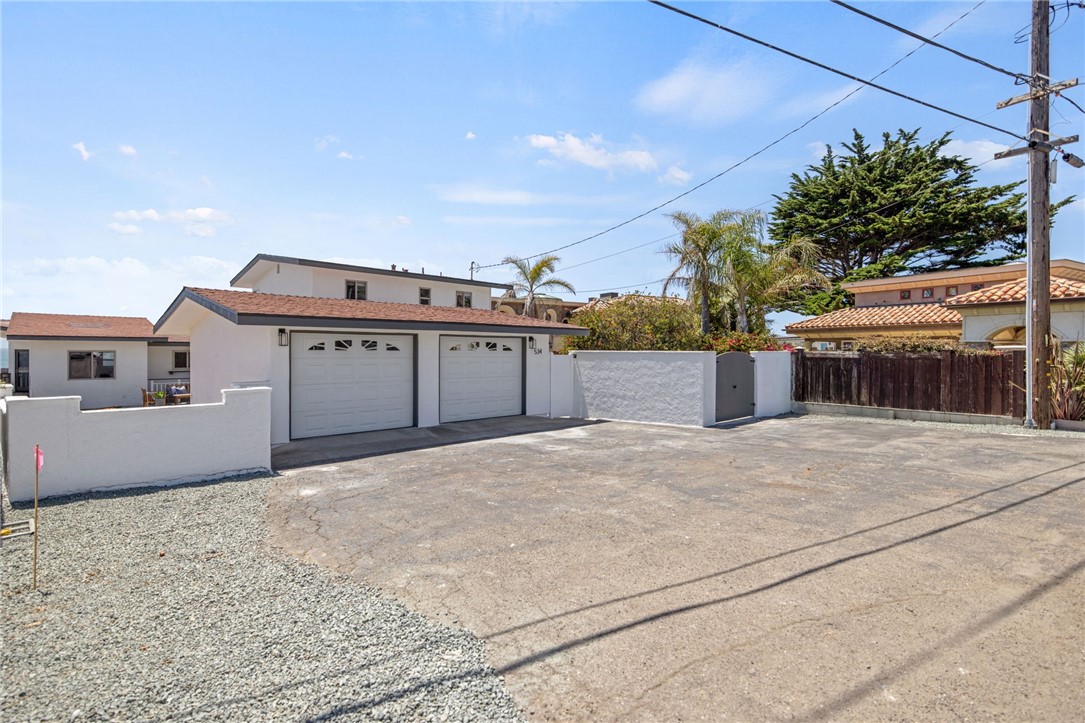 534 Pacific Property Photo 3