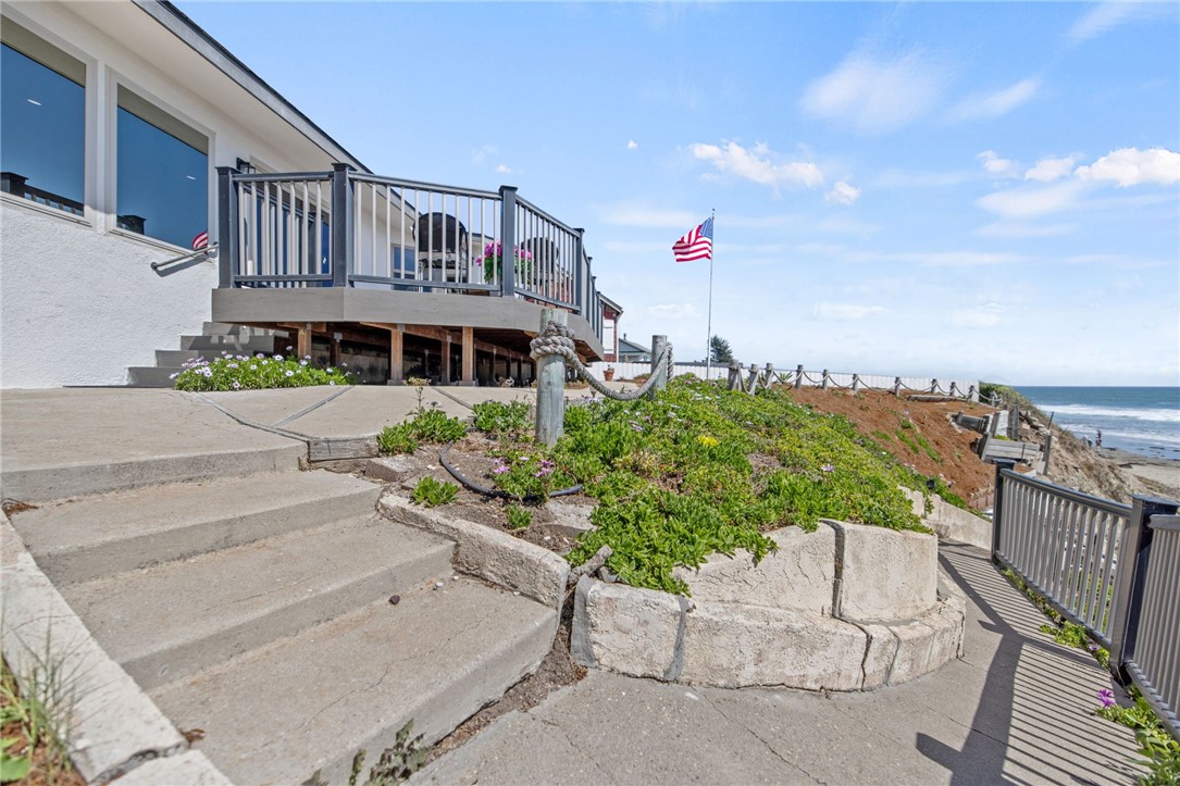534 Pacific Property Photo 65