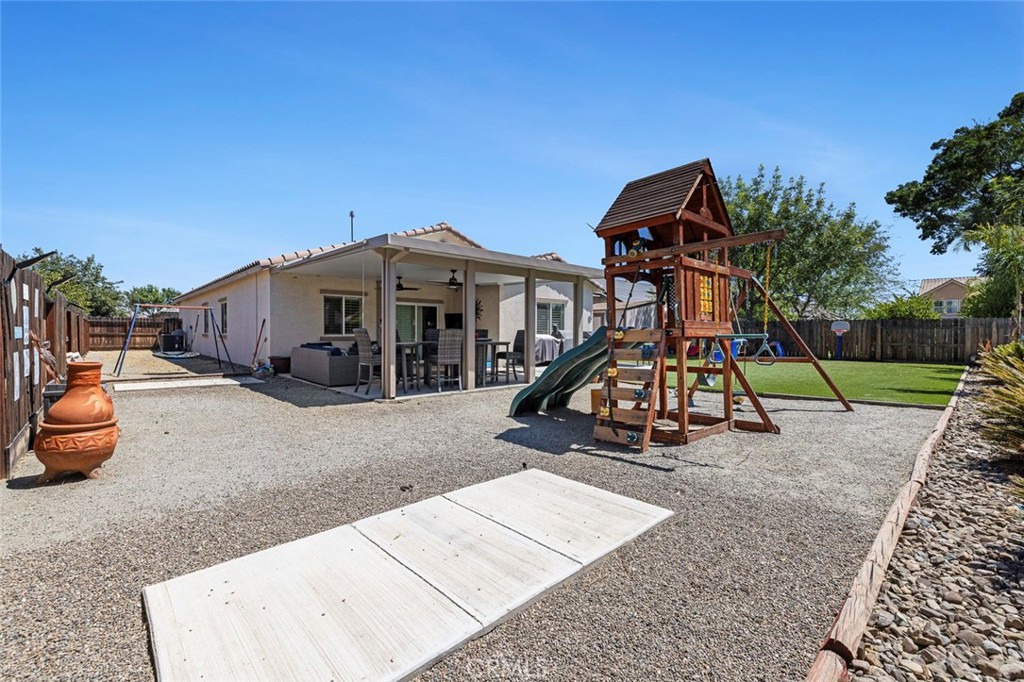 172 Adobe Court Property Photo 33
