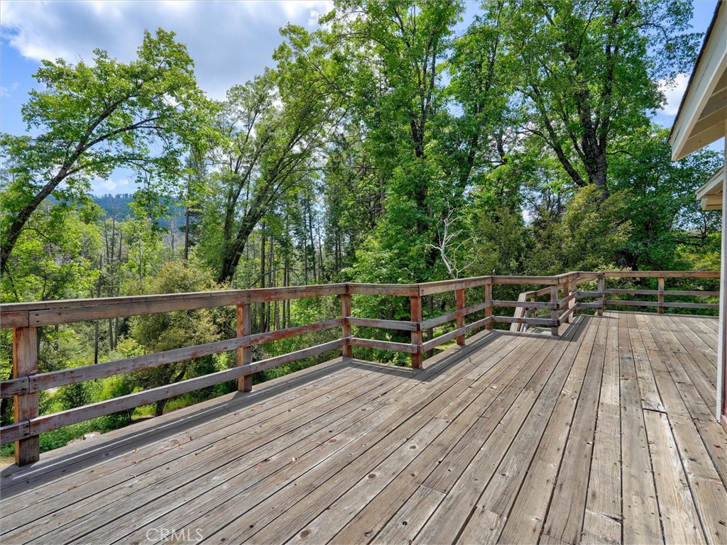 60036 Cascadel Dr S Property Photo 20