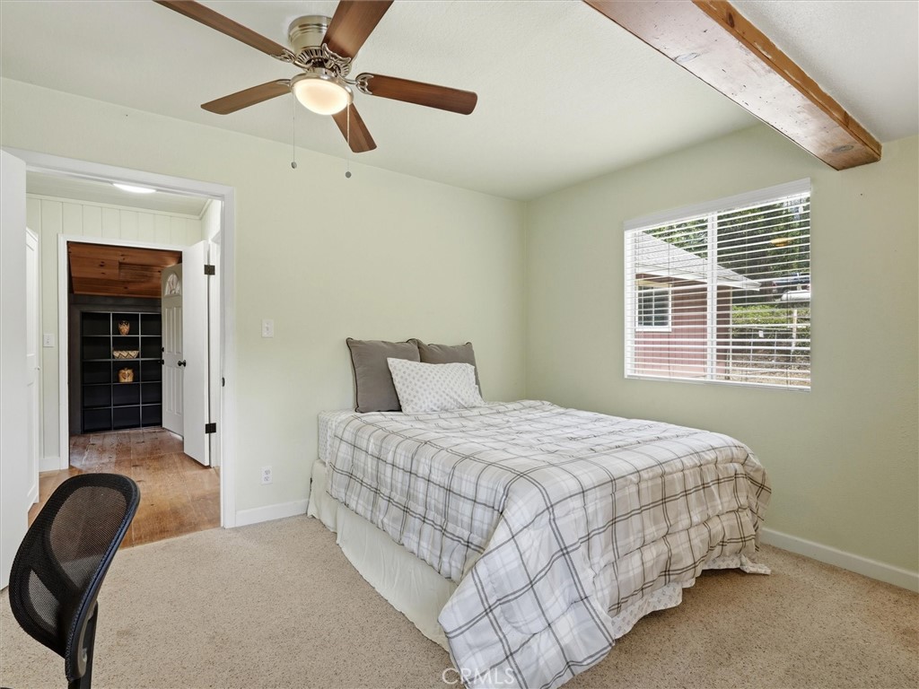 60036 Cascadel Dr S Property Photo 25