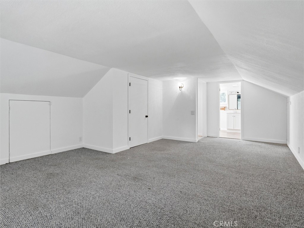 60036 Cascadel Dr S Property Photo 28