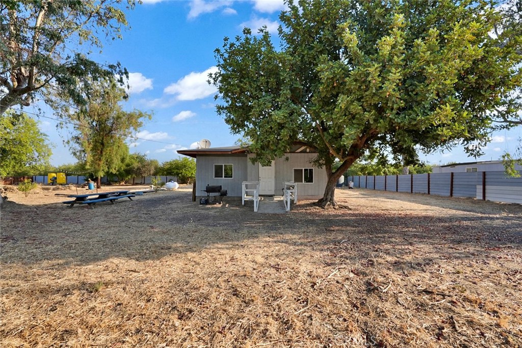 17107 Avenue 24 Property Photo 12