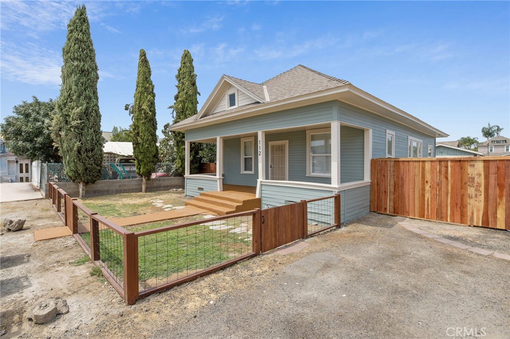 112 Irwin Court Property Photo 3