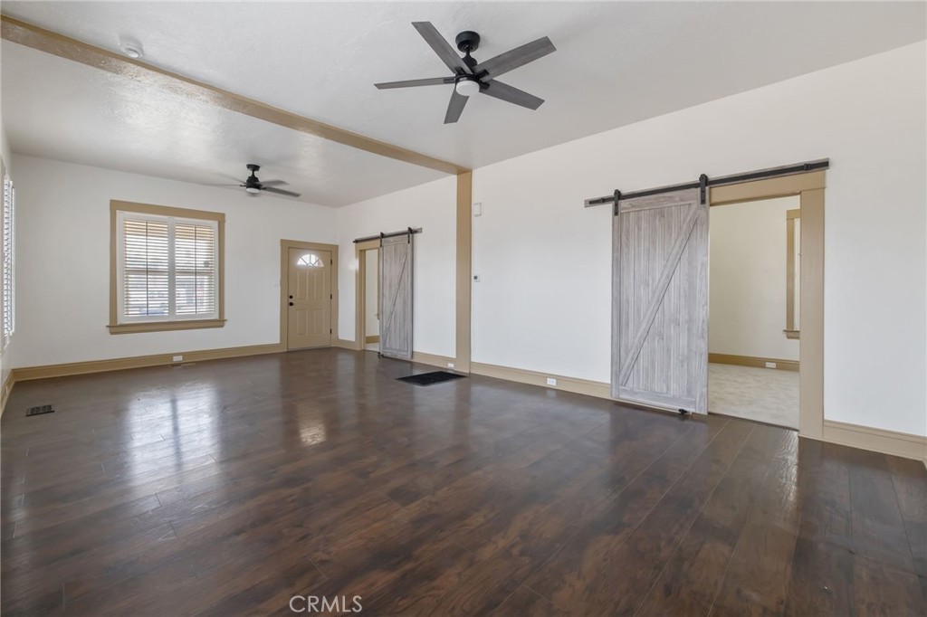 112 Irwin Court Property Photo 10