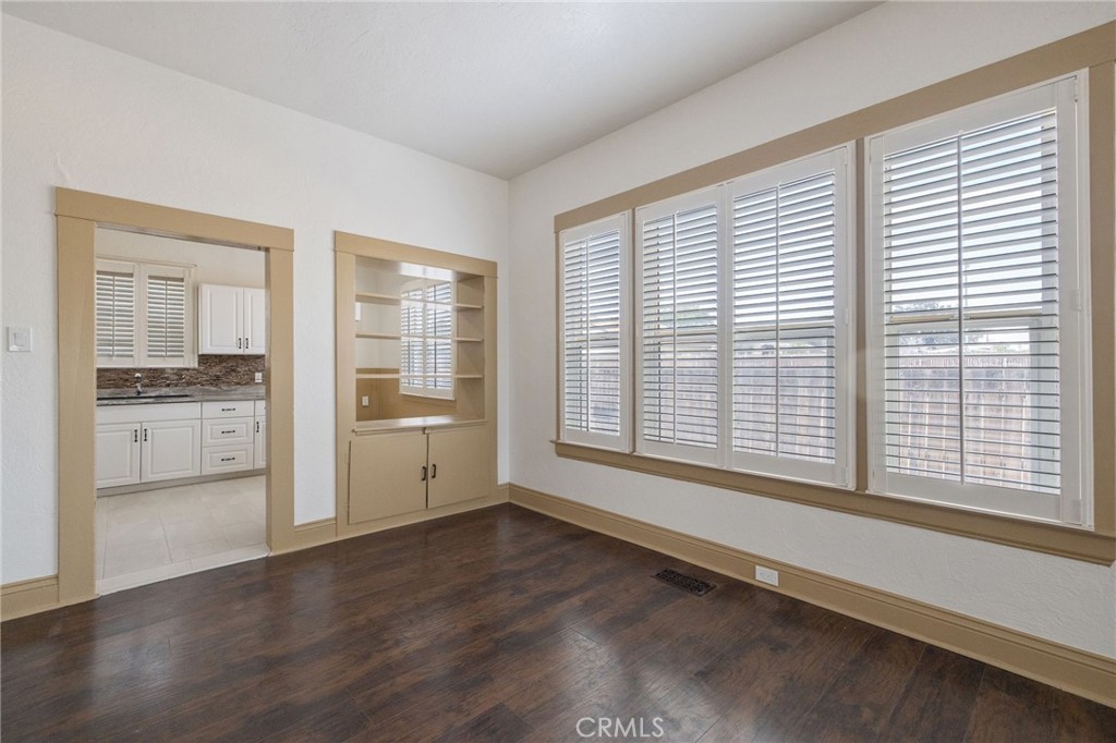 112 Irwin Court Property Photo 13