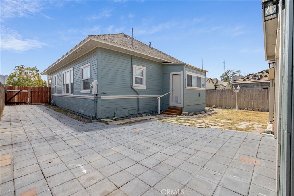 112 Irwin Court Property Photo 30
