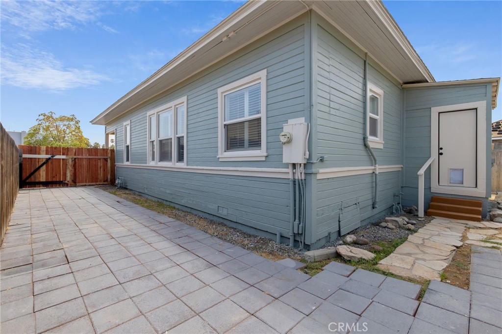 112 Irwin Court Property Photo 31