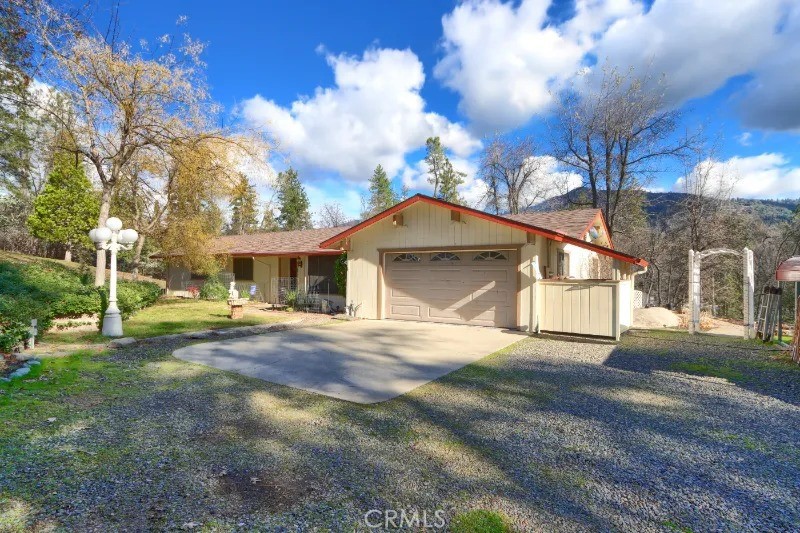 5909 Evergreen Property Photo 1