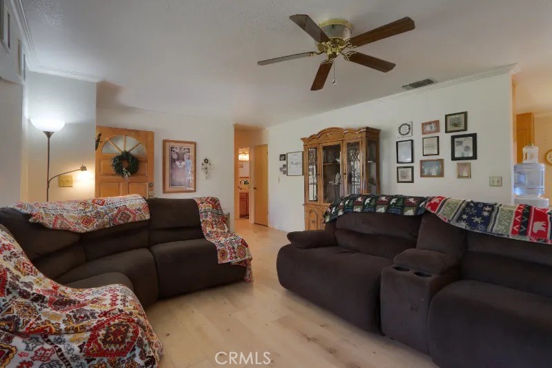 5909 Evergreen Property Photo 7