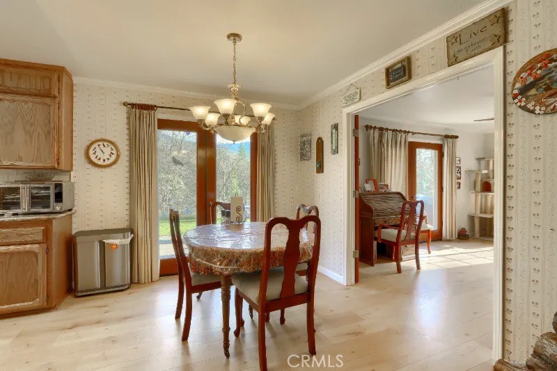 5909 Evergreen Property Photo 8