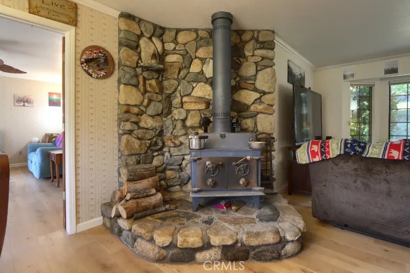 5909 Evergreen Property Photo 9