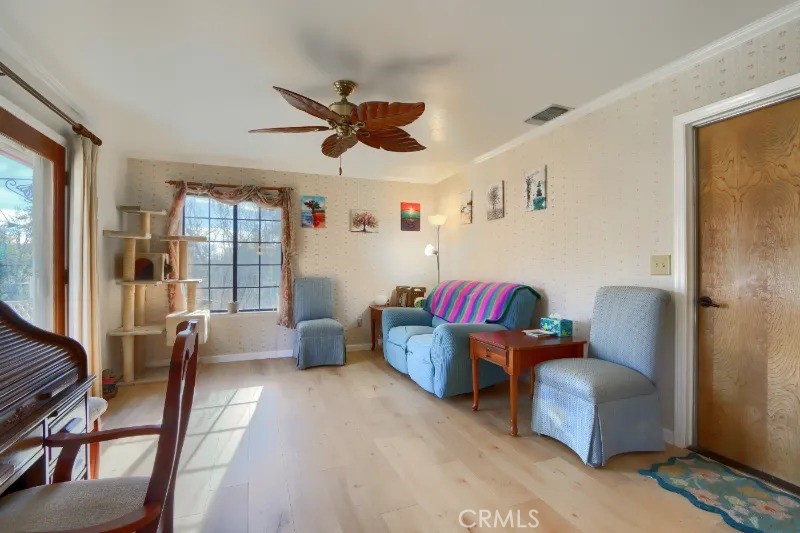5909 Evergreen Property Photo 11