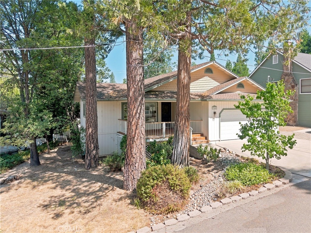 39482 Chickadee Property Photo 1