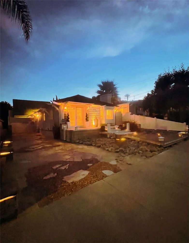 1285 W 23rd Street Property Photo 5