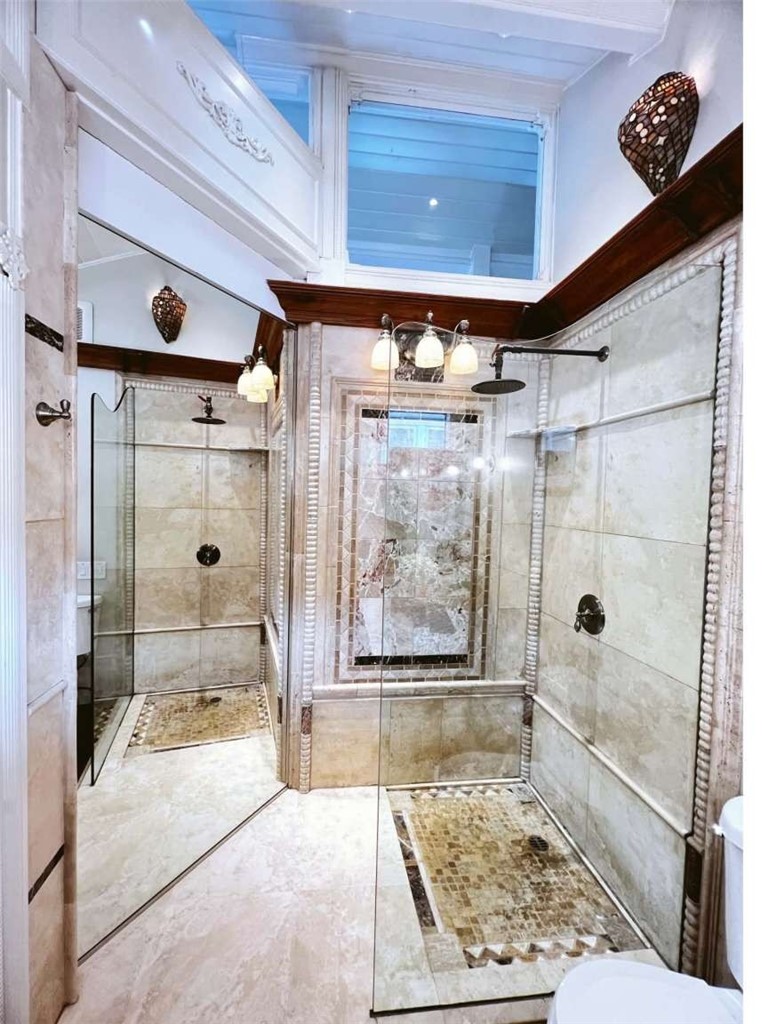 1285 W 23rd Street Property Photo 15