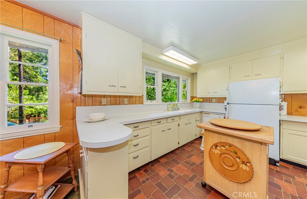 1173 Railroad Lane Property Photo 19