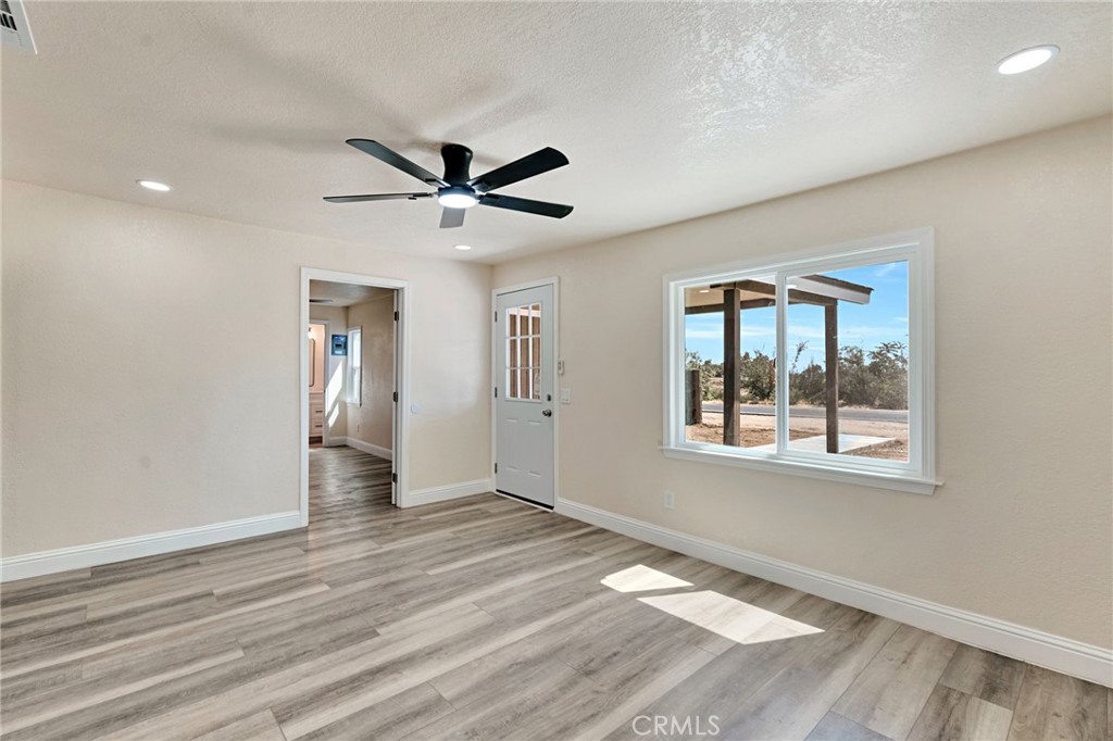 15760 Raymond Property Photo 7