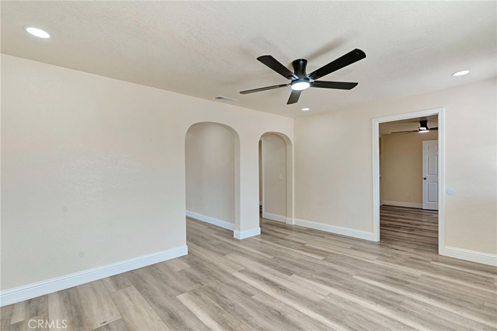 15760 Raymond Property Photo 8